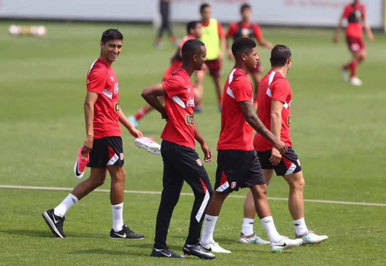 Perú inició preparación para enfrentar a Colombia por eliminatorias