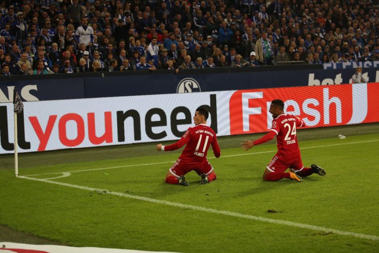 James gol y figura en victoria del Bayern