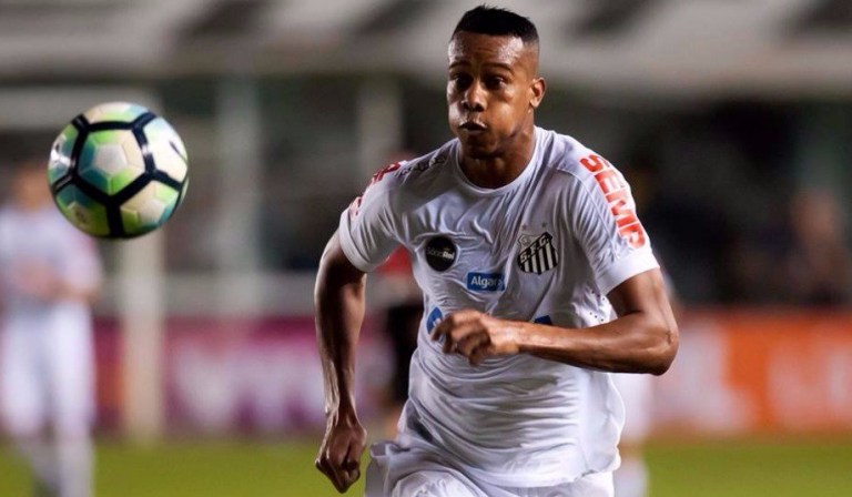 Jonathan Copete baja de Santos para Libertadores