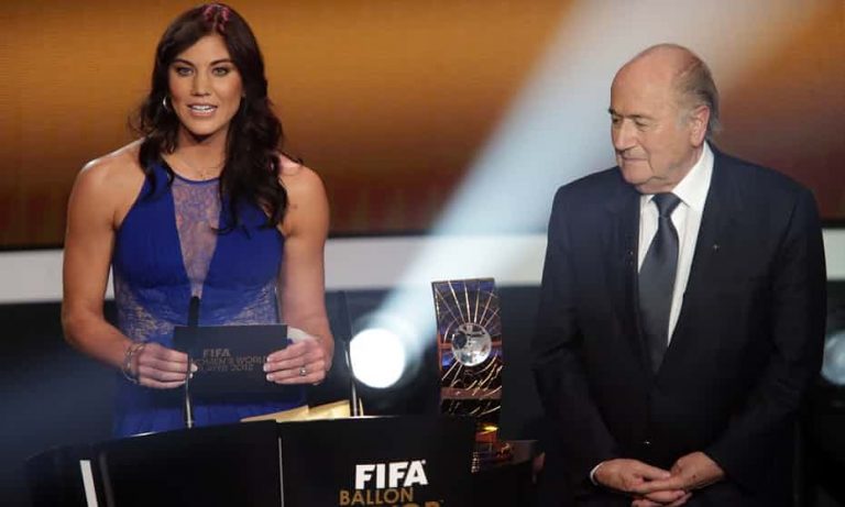 Joseph Blatter acusado de abuso sexual por Hope Solo