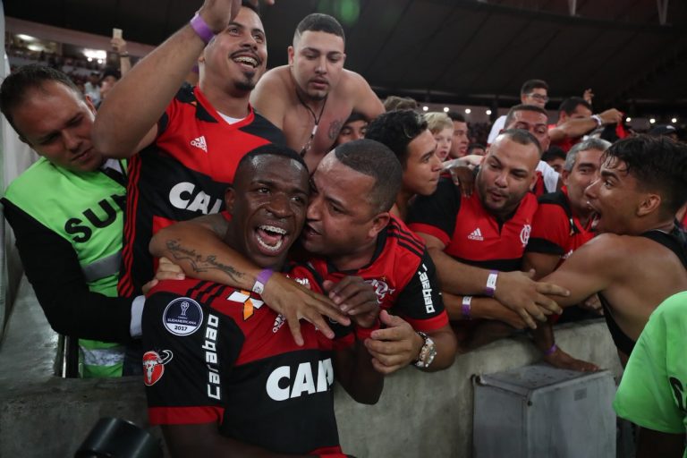 Flamengo a semifinales de la Suramericana
