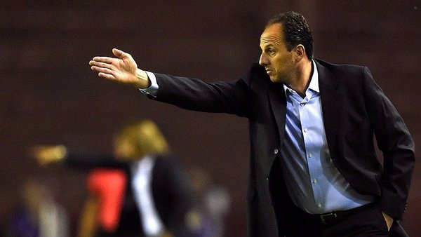 Rogerio Ceni dirigirá en el ascenso brasileño