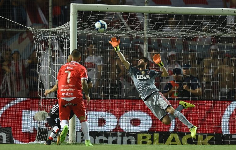 River Plate a la final de la Copa Argentina, con gol de Santos Borré