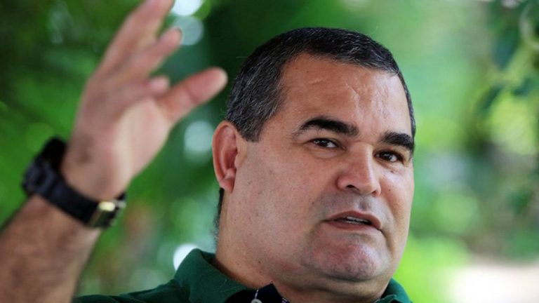 Chilavert sugiere a Pasarella como técnico de Paraguay