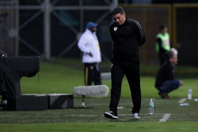 Suárez no podrá dirigir en inicio de la Liga Águila