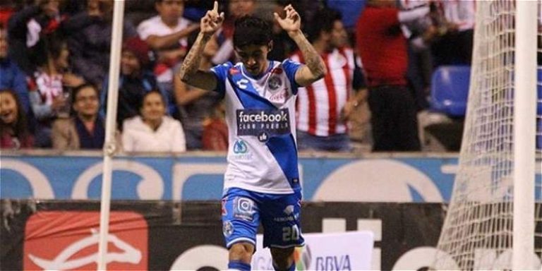 Goles colombianos abren quinta fecha en México