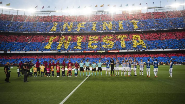 Emotiva despedida de Iniesta en el Camp Nou