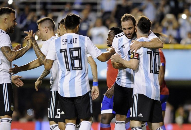 Argentina se despide en Buenos Aires con goleada