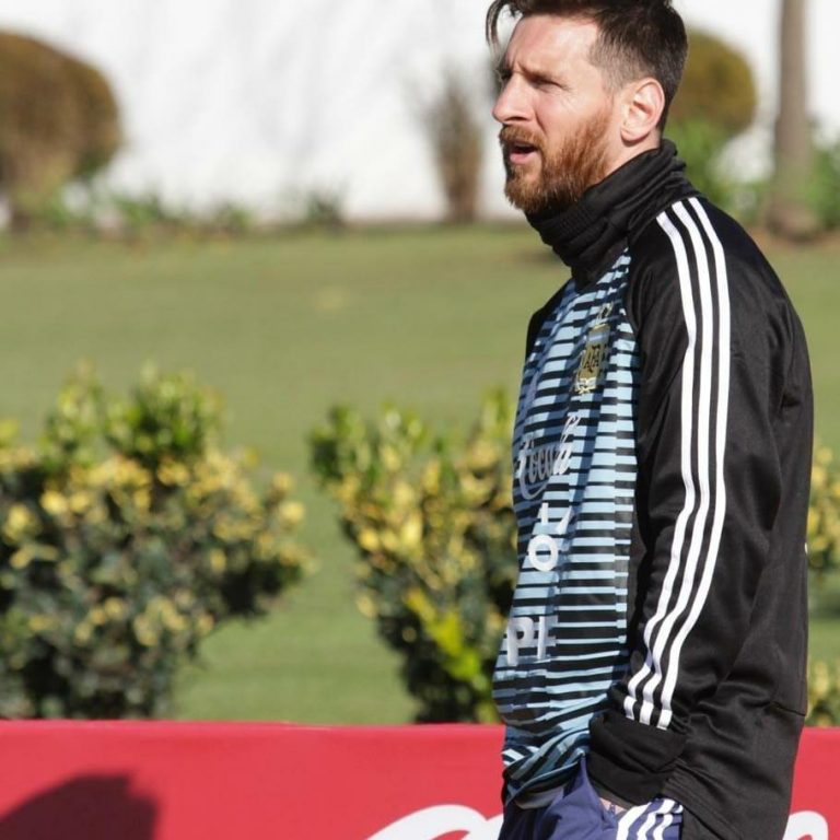 Messi se une a prácticas de Argentina
