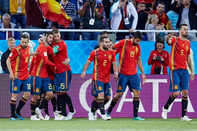 España busca dejar el Mundial sin anfitrión