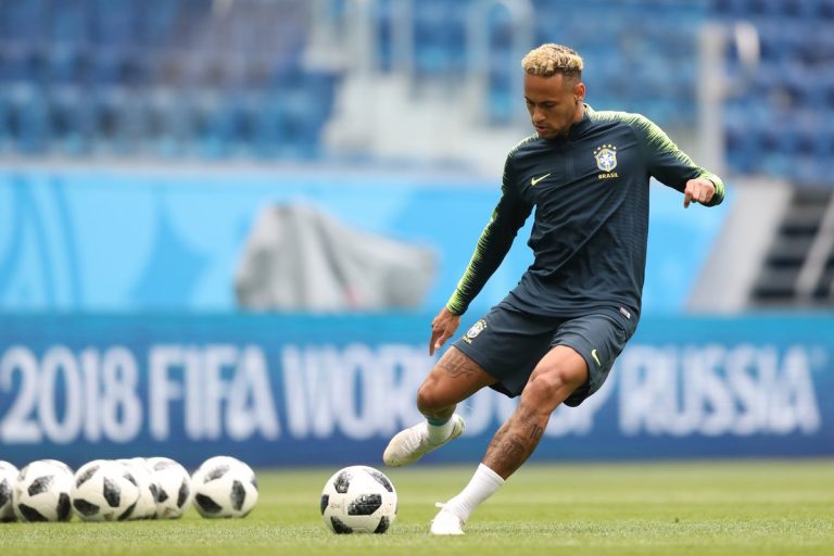 Neymar se recupera y Brasil repite equipo