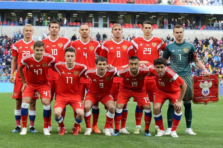 Rusia repetirá formación contra Uruguay