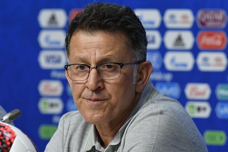 Osorio se quejó del árbitro italiano Rocchi en la derrota ante Brasil