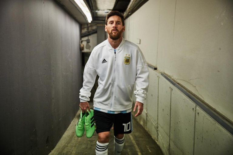 Messi lidera Argentina