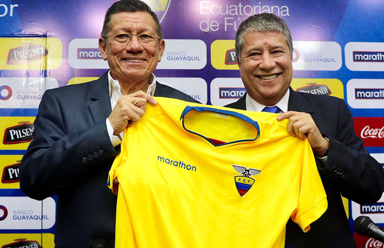 "Bolillo" Gómez asumió como seleccionador de Ecuador