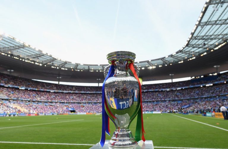 UEFA, a punto de aprobar tercer torneo de clubes