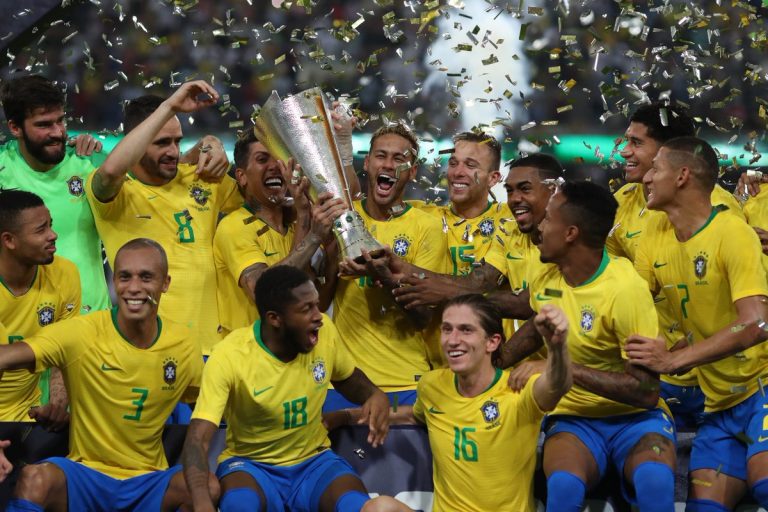 Sobre el final, Brasil se quedó con el clásico sudamericano