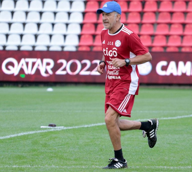 Osorio desmintió salida de Paraguay