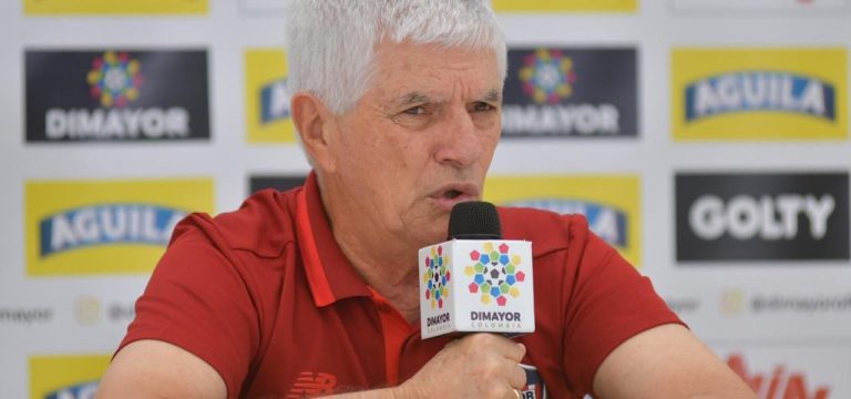 Comesaña criticó a su equipo tras derrota en Superliga argentina