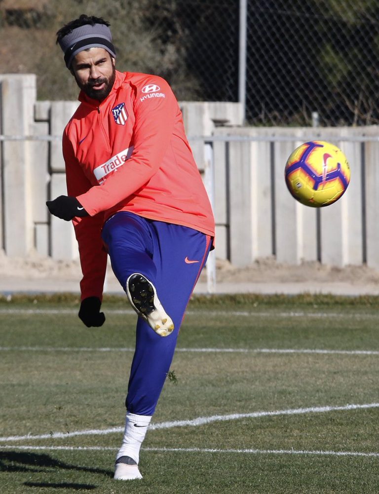 Costa regresó a entrenar con el Atlético