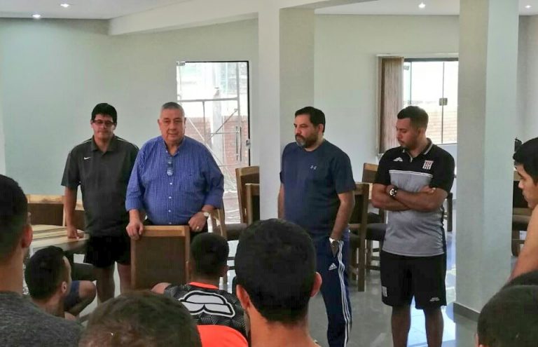 Santaní cambia de técnico para enfrentar al Once Caldas por Suramericana