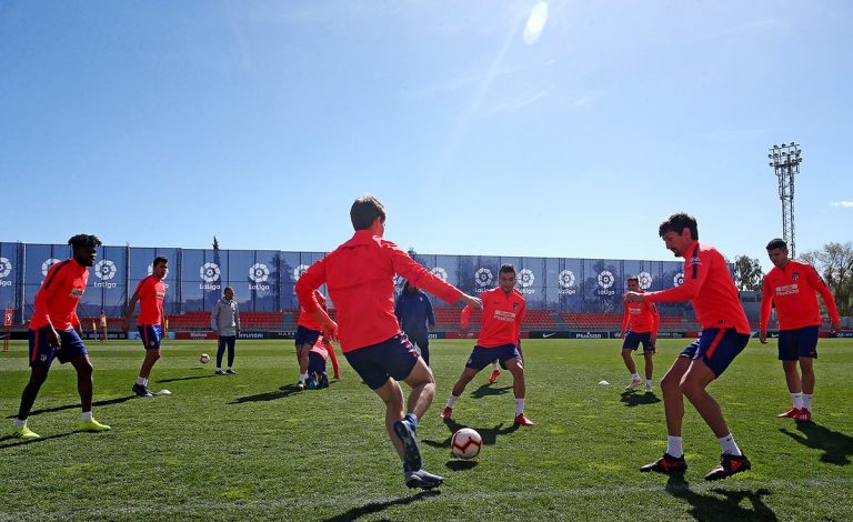 Andrés Solano podría debutar con el Atlético de Madrid
