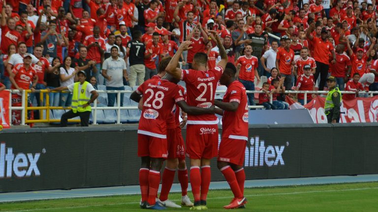 América, sin el 'pecoso', se reencontró con la victoria