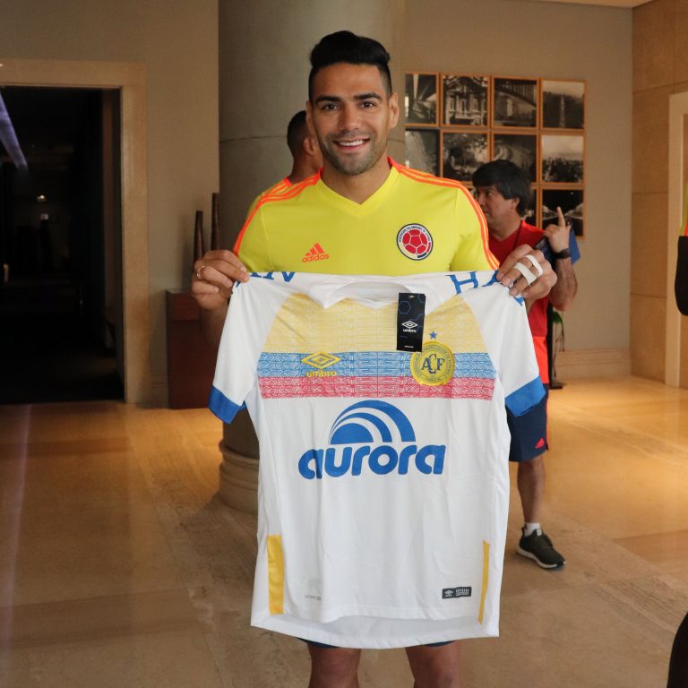 El gesto de Chapecoense con la Selección Colombia