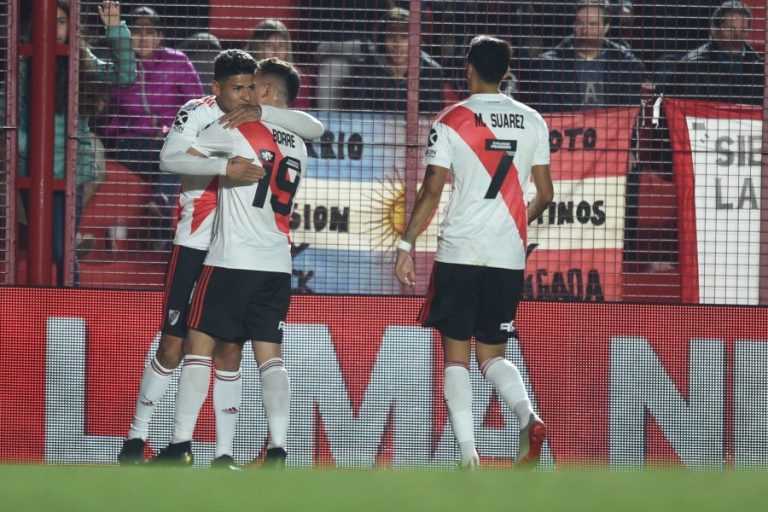 Carrascal y Bacca aportaron goles colombianos en el exterior