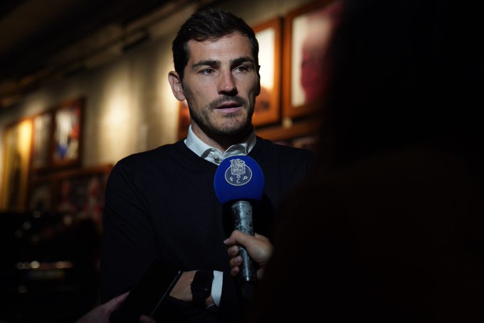 Iker Casillas le dice adiós al fútbol activo