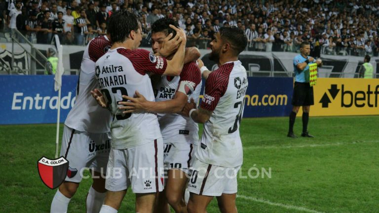Mineiro ganó, pero Colón clasificó a la final de la Copa Sudamericana