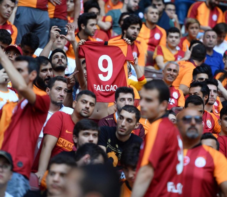 No se pierda la presentación de Falcao con el Galatasaray