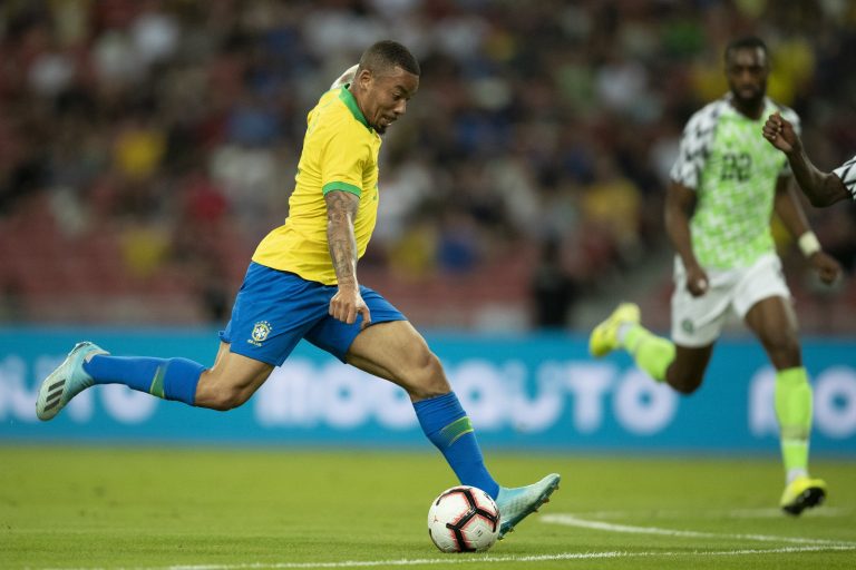 Brasil empató y Neymar se lesionó