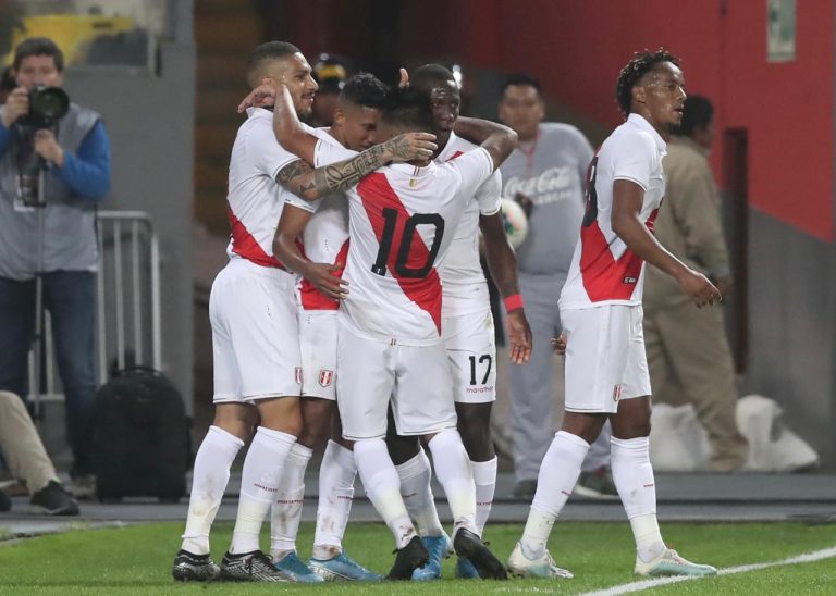 Perú entregó lista para enfrentar a Colombia