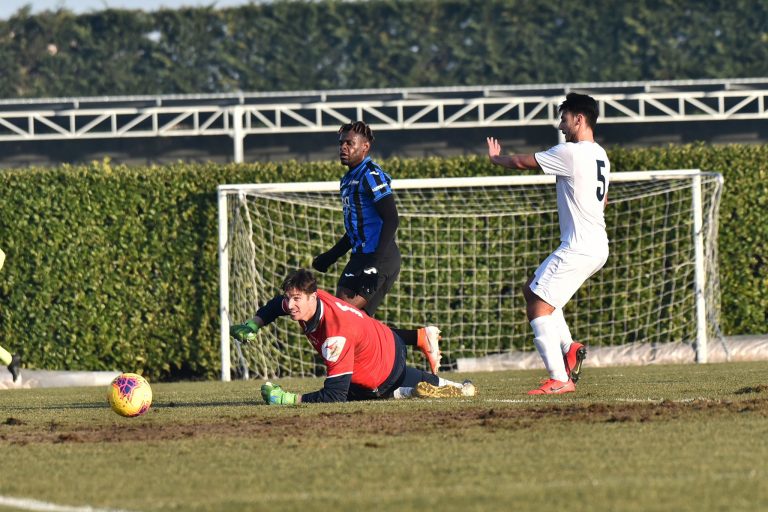 Triplete de Duván en amistoso