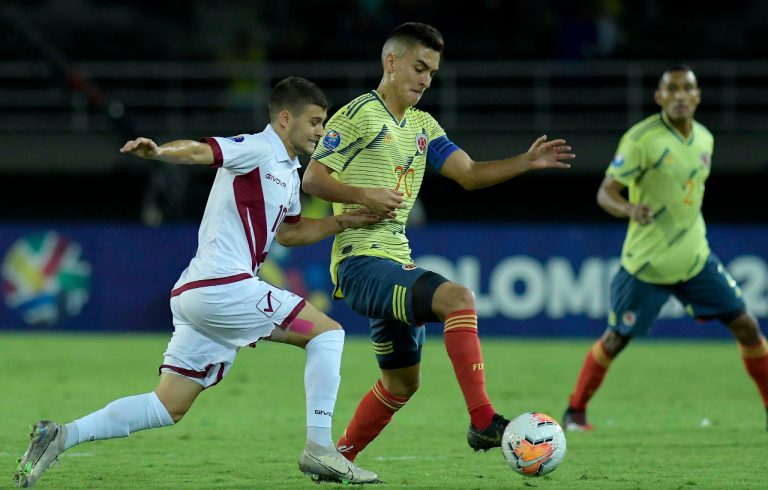 Colombia remontó y buscará el cupo al cuadrangular ante Chile