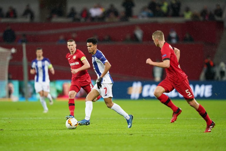 Rangers salvó victoria y Díaz marcó con Porto