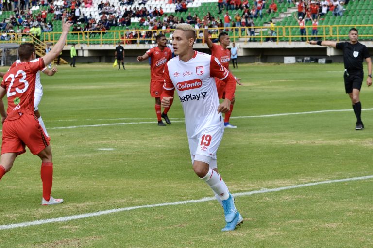 Pasto y Santa Fe pasaron al frente de la Liga