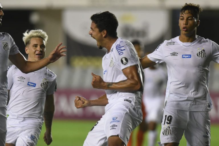 Torneos brasileños sin público