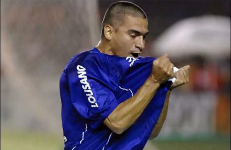 Tres colombianos en equipo goleador de extranjeros en Brasil
