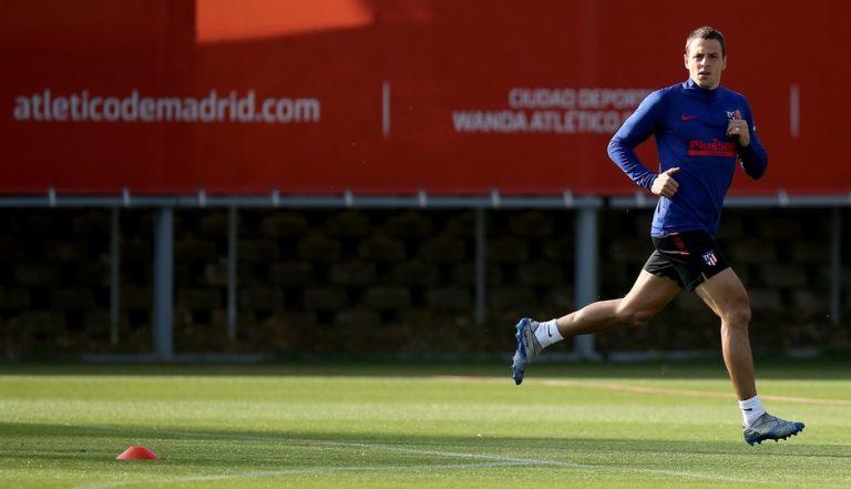 Arias entrena con ofertas en la mesa