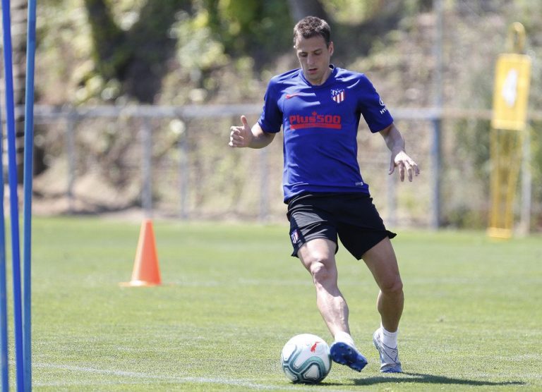 Santiago Arias interesa en Italia e Inglaterra