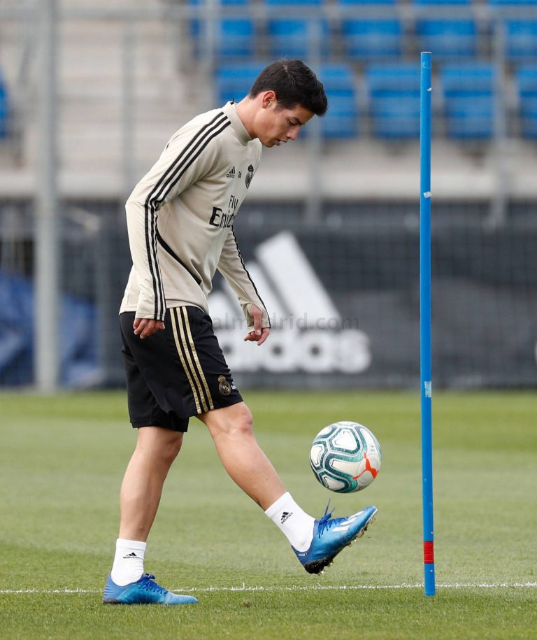 James ya entrena con Real Madrid