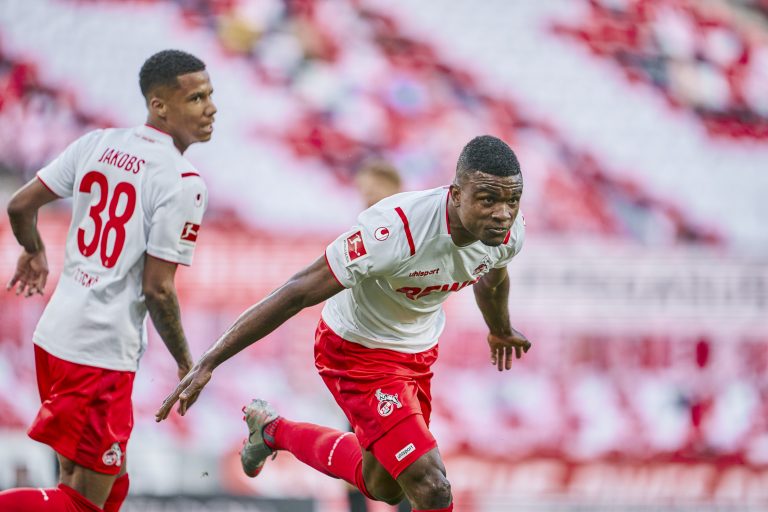 Córdoba, gol, lesión y derrota