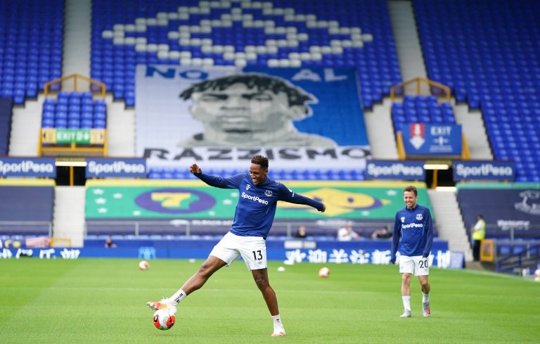 Volvió Yerry en Inglaterra