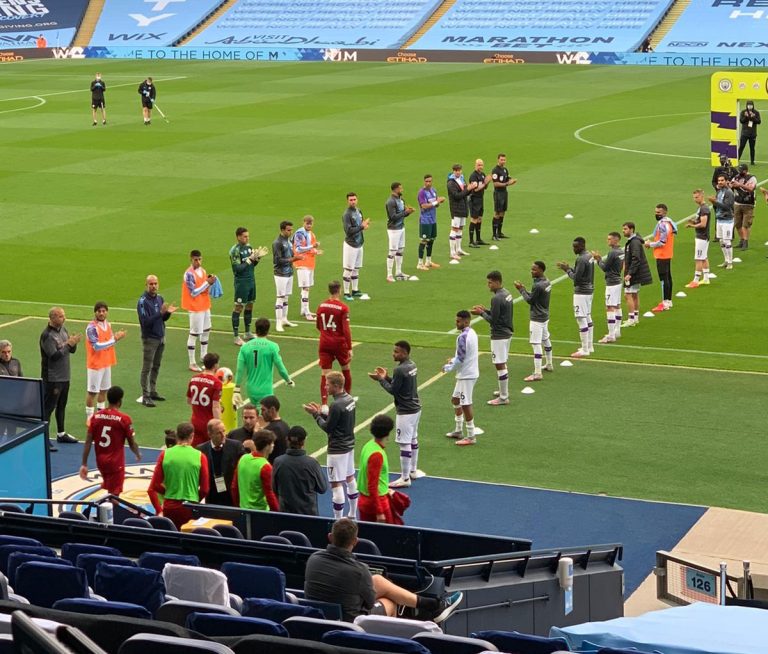 City hizo el paseíllo y goleó al campeón