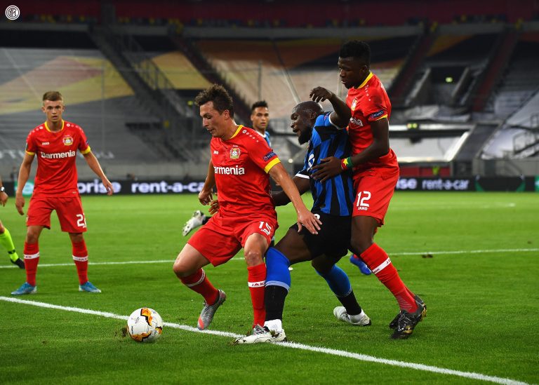 Inter y United a ‘semis’ de la Liga de Europa