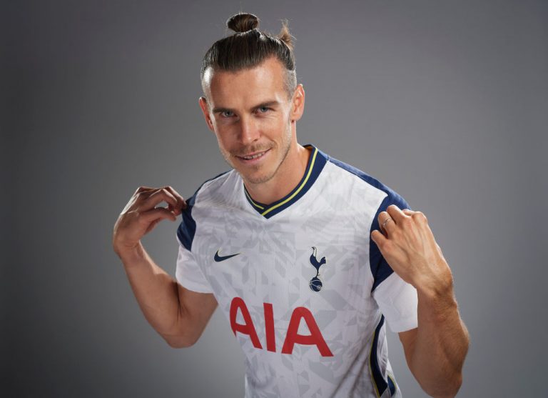 Debut de Bale será en octubre