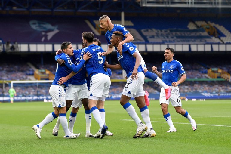 Everton mantuvo su invicto