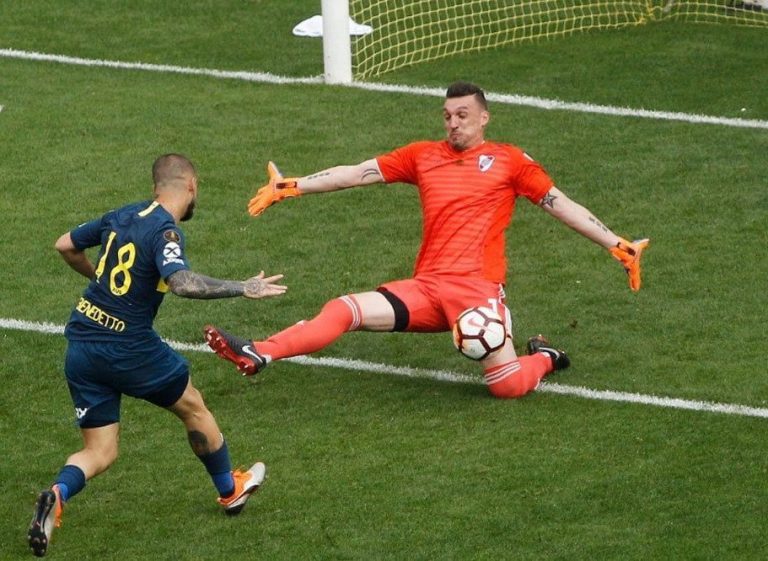 Armani no está en duda: Gallardo